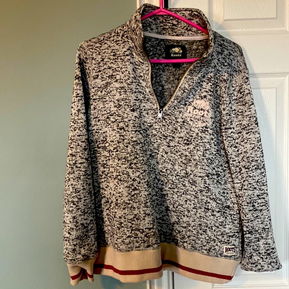 Sweater - Picture 1 of 2